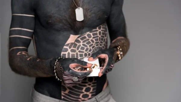 Estilos de tatuajes para hombres: guía, diseños y consejos
