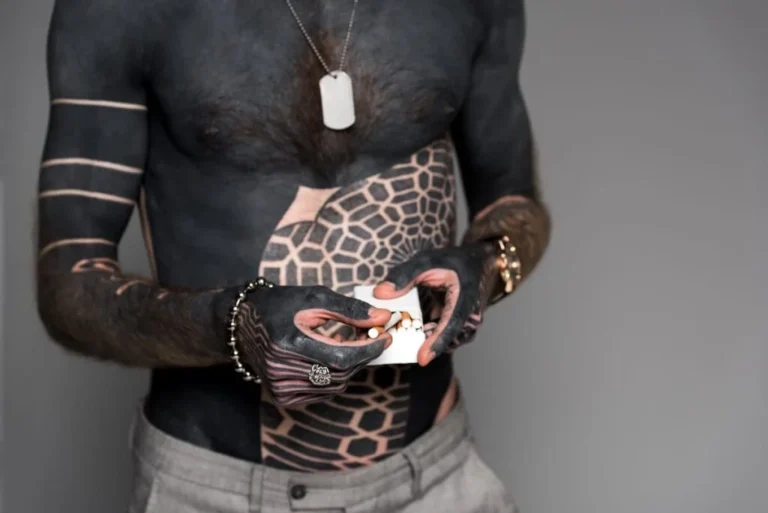 Estilos de tatuajes para hombres: guía, diseños y consejos