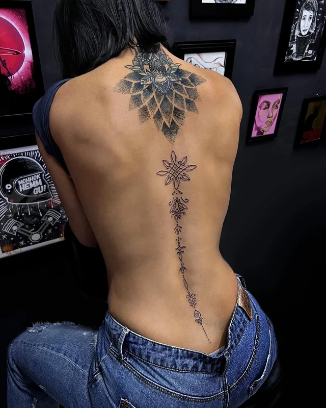tatuajes para mujer en la espalda